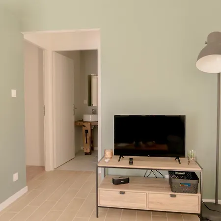 La Vie En Apartment
