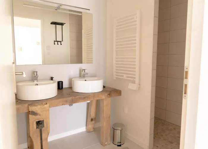 La Vie En Apartment *